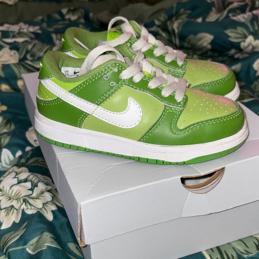 Nike Kids Lime Green and White Sneakers